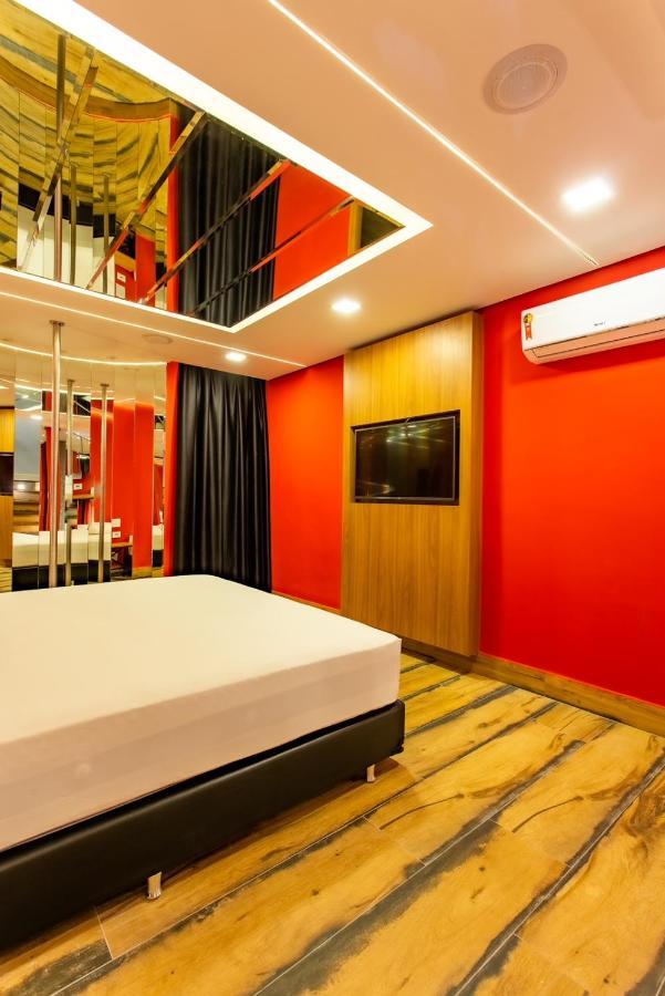 Drops Motel Brasilia Núcleo Bandeirante Εξωτερικό φωτογραφία