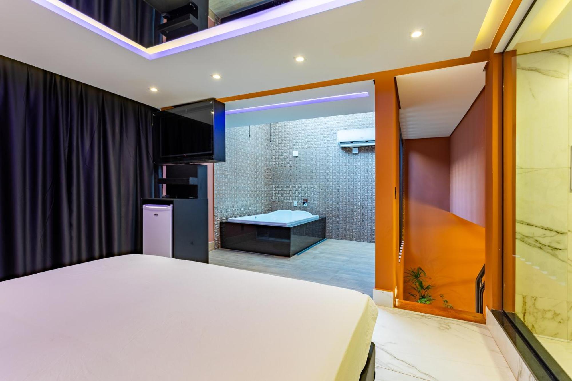 Drops Motel Brasilia Núcleo Bandeirante Εξωτερικό φωτογραφία